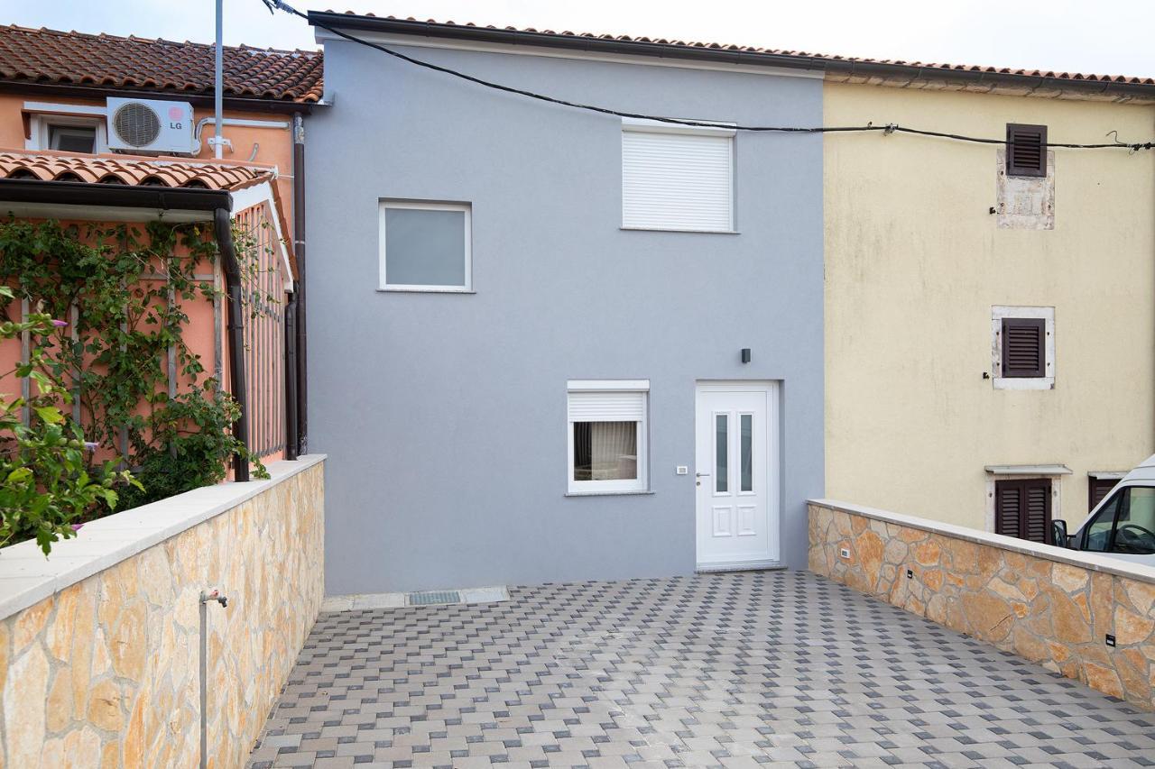 Villa Dana Banjole Exterior photo